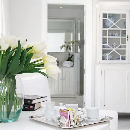 Casa Luna Verde Марбелья