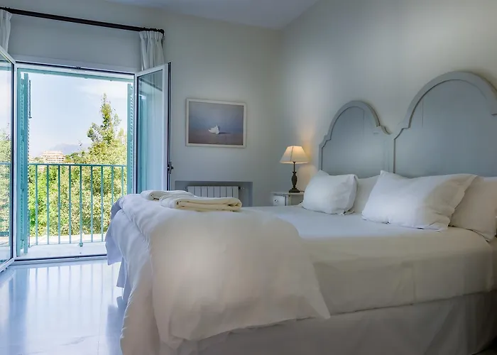 Bed & Breakfast Casa Luna Verde Marbella