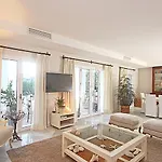 Casa Luna Verde